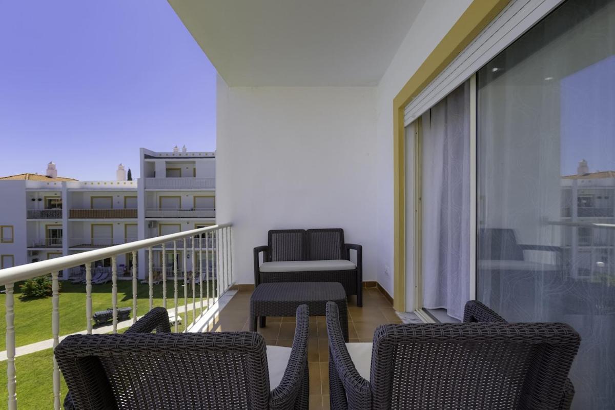 Apartment Corcovada Sunset With View To The Pool Albufeira